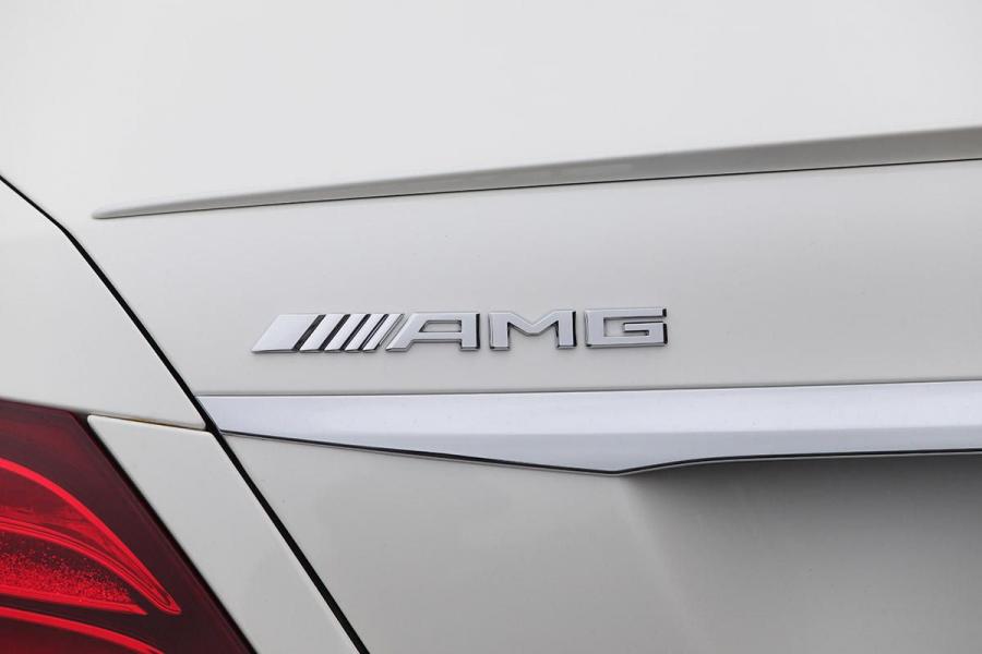 Логотип Mercedes-AMG E53 4Matic+ (W213) 2018 года  (JP) (фото 7 из 16)